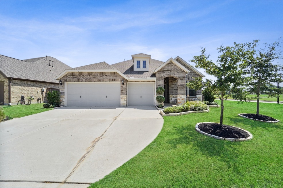 25102 Mountclair Hollow Ln, Tomball, TX 77375 - photo 1