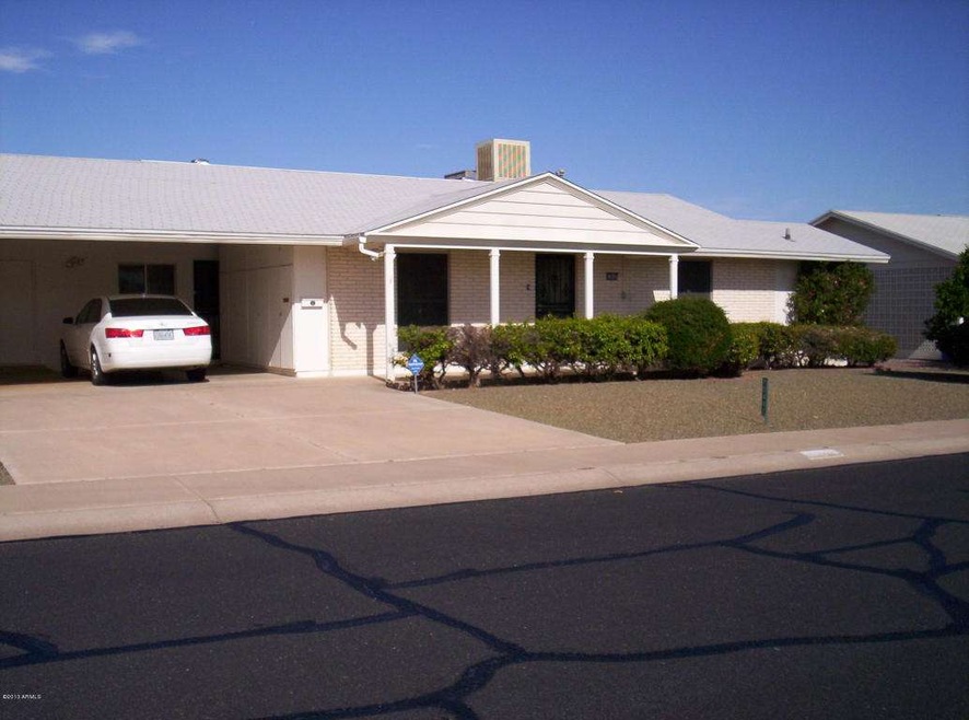 10442 W Caron Dr, Sun City, AZ 85351 - photo 1