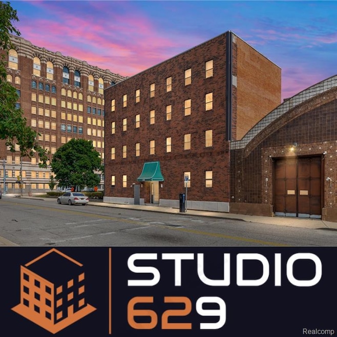 629 W Milwaukee St unit 101, Detroit, MI 48202 - photo 1