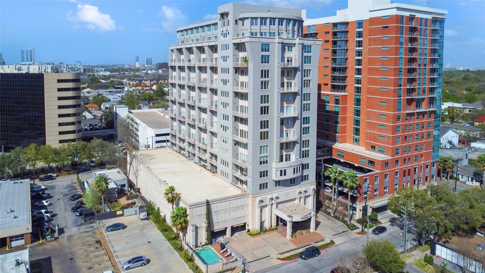 Welcome to 2520 Robinhood located in the prestigou
