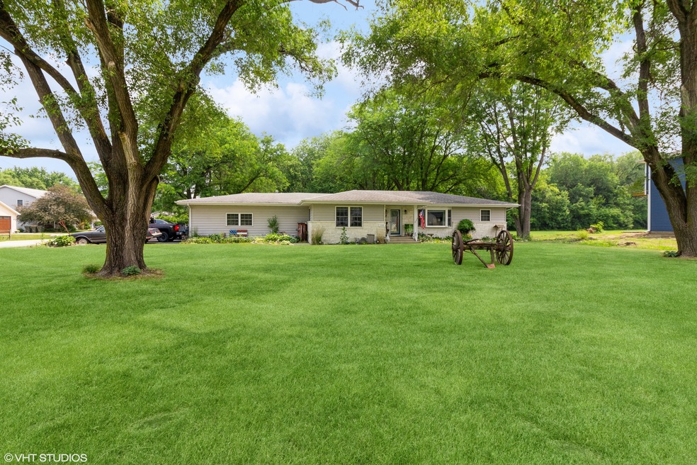 195 N Division St, Braidwood, IL 60408