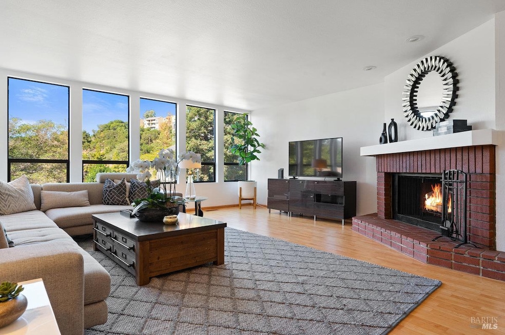 Sold $669,000 • Co-Listing Agent