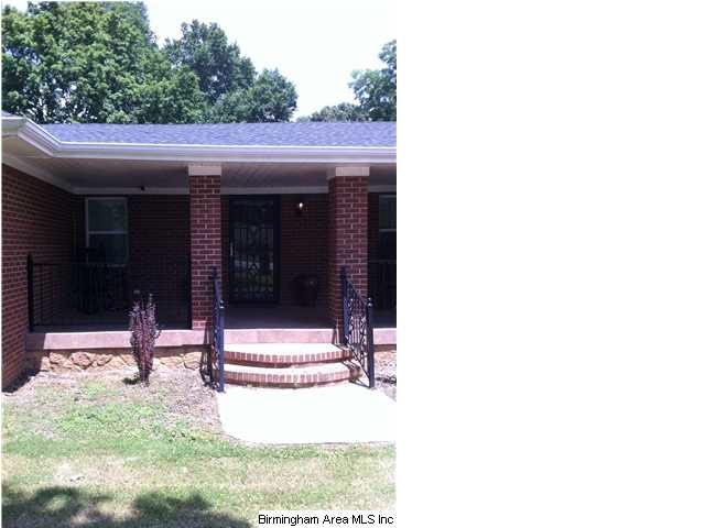 Beautiful full brick 1 level