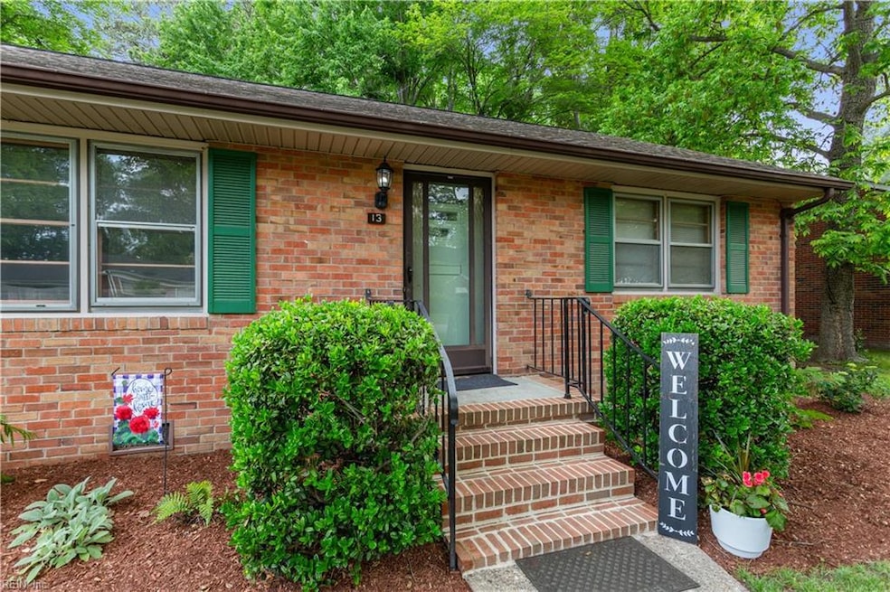 WELCOME! 13 OMERA PLACE, HAMPTON, VA 23666