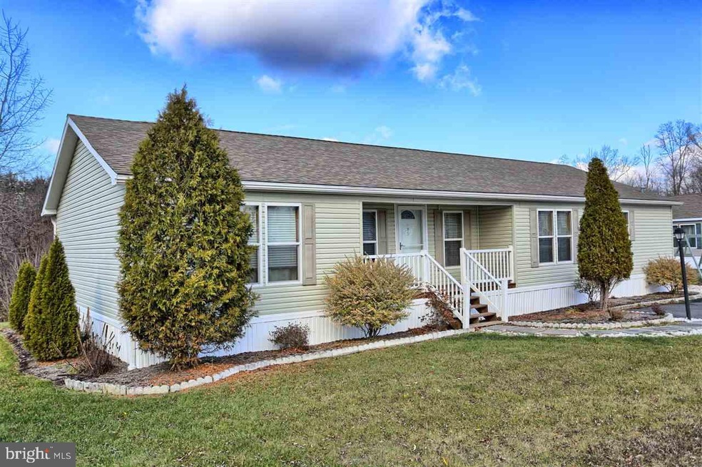 5 Meadowview Dr, New Bloomfield, PA 17068 - photo 1