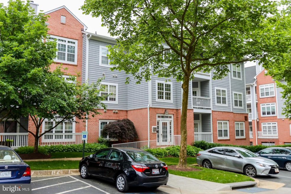 9127 Groffs Mill Dr, Owings Mills, MD 21117 - photo 1