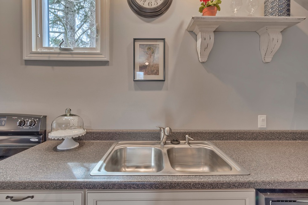 205 E Scott St, Tuscola, IL 61953 - photo 1