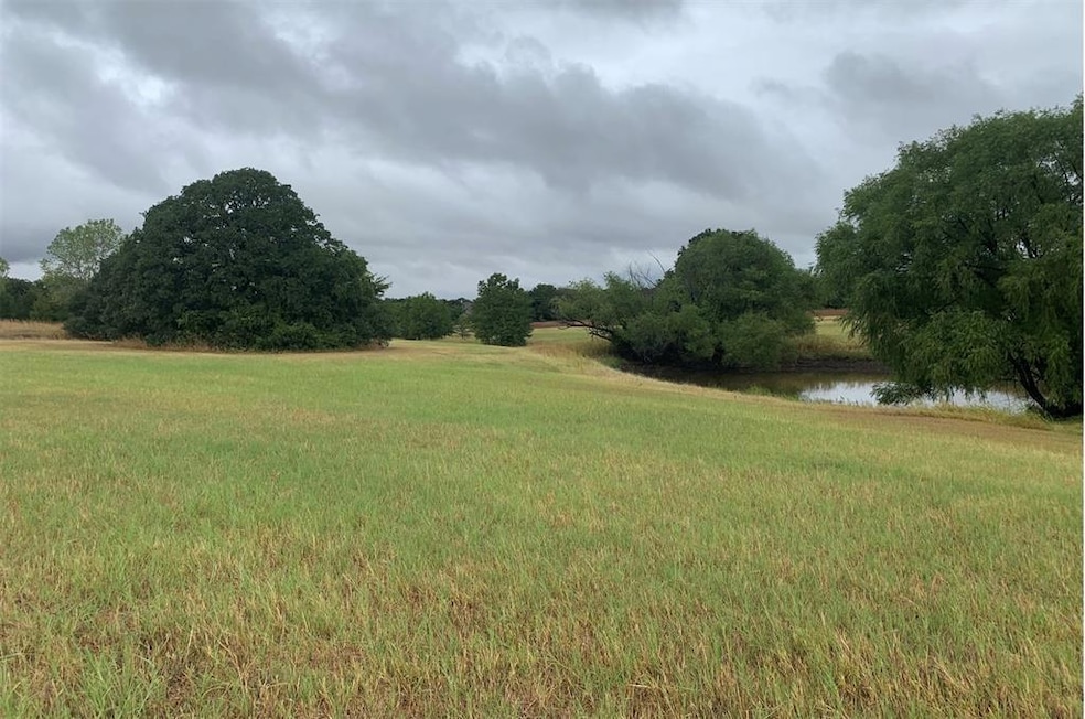 489 Hlavek Rd, Decatur, TX 76234 - photo 1