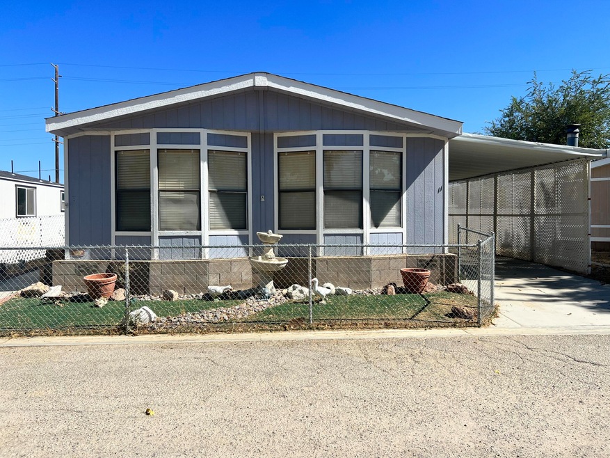 4568 W Rosamond Blvd unit 11, Rosamond, CA 93560 - photo 1