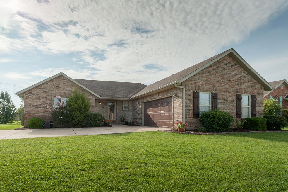 001_788-Mulberry-Lane