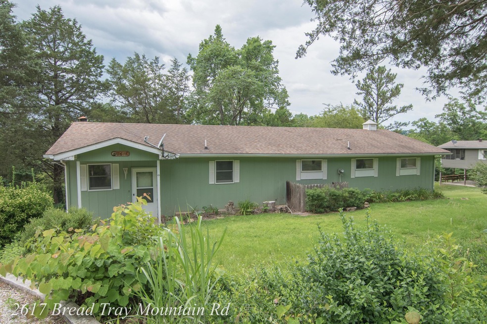 2617 Bread Tray Mountain Rd-1