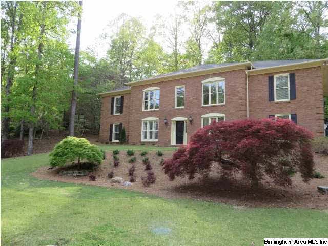 Welcome to 1521 Fairway View Drive . . . updated w