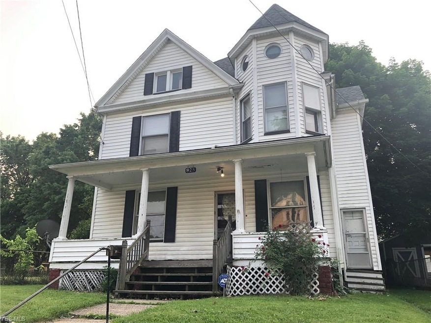 825 Plymouth Ct NW, Canton, OH 44703 - photo 1