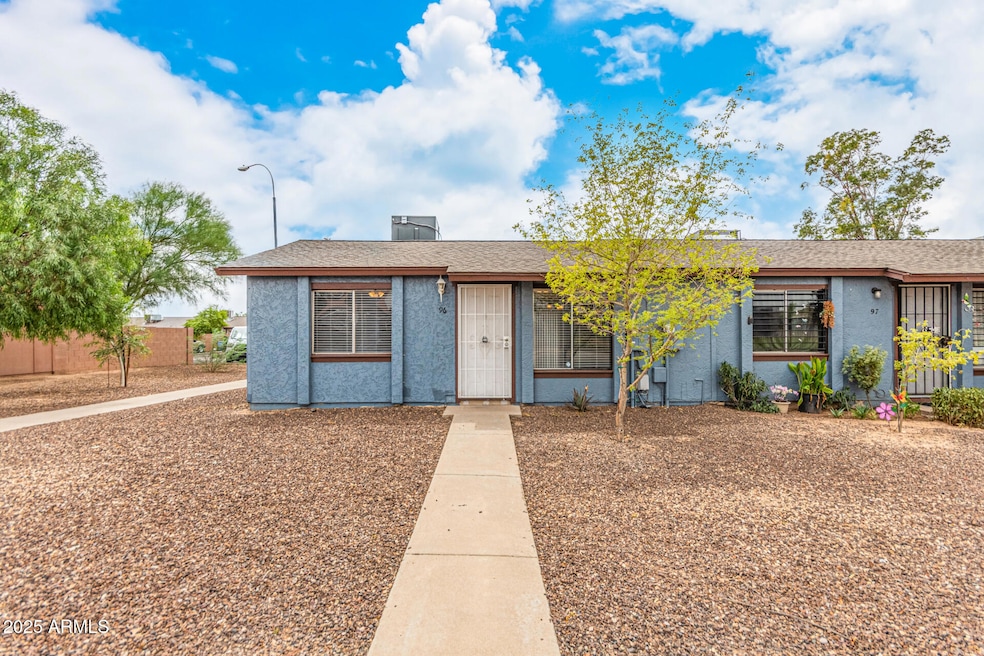3646 N 67th Ave unit 96, Phoenix, AZ 85033 - photo 1