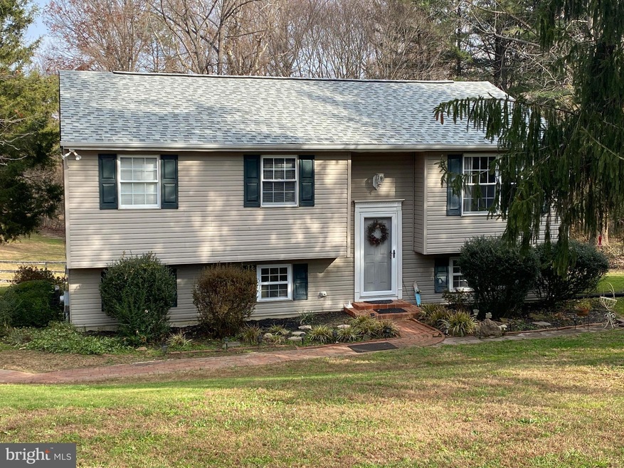 631 Walton Rd, Huntingtown, MD 20639 - photo 1