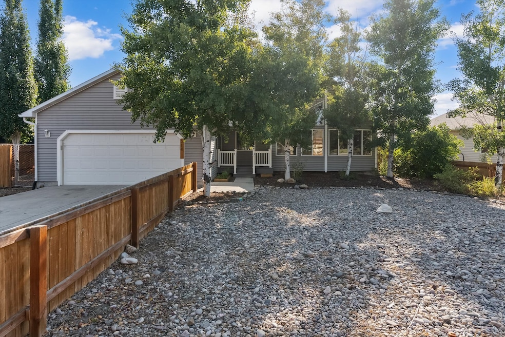 514 N Main St, Twin Bridges, MT 59754 - photo 1