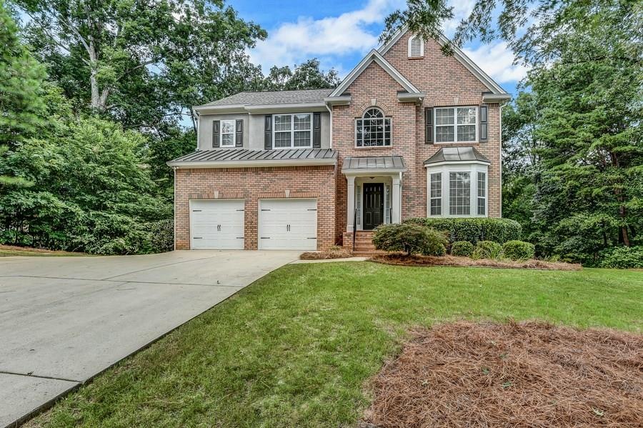 Beautiful Sable Pointe home has just been painted 