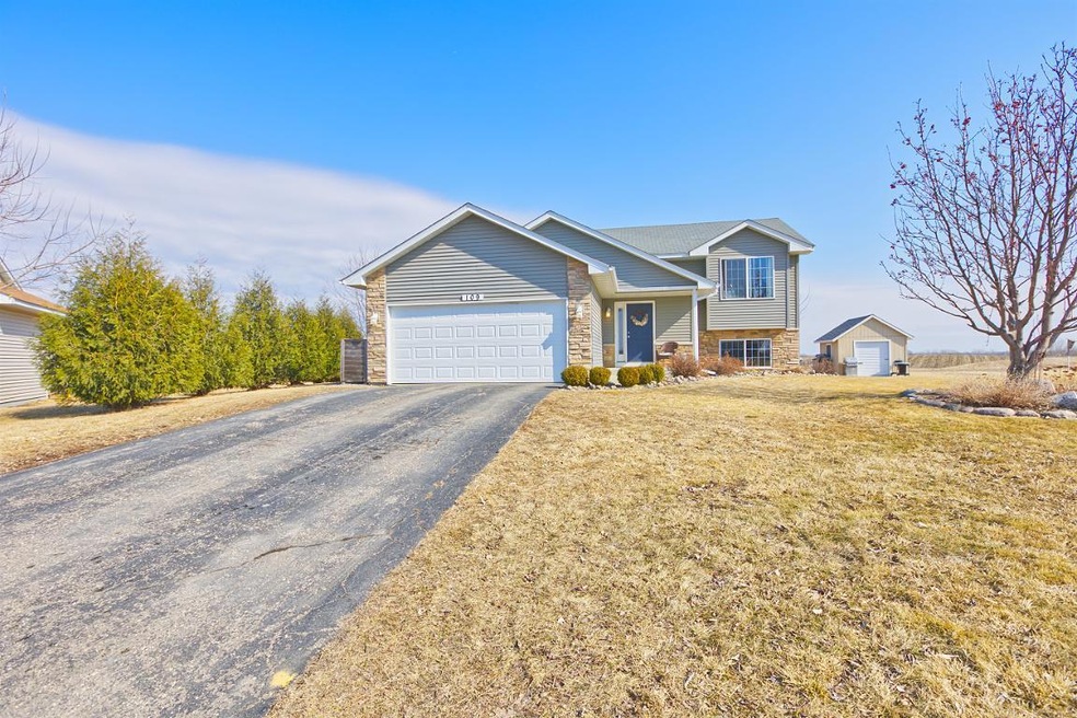 Pending $312,400 • Co-Listing Agent