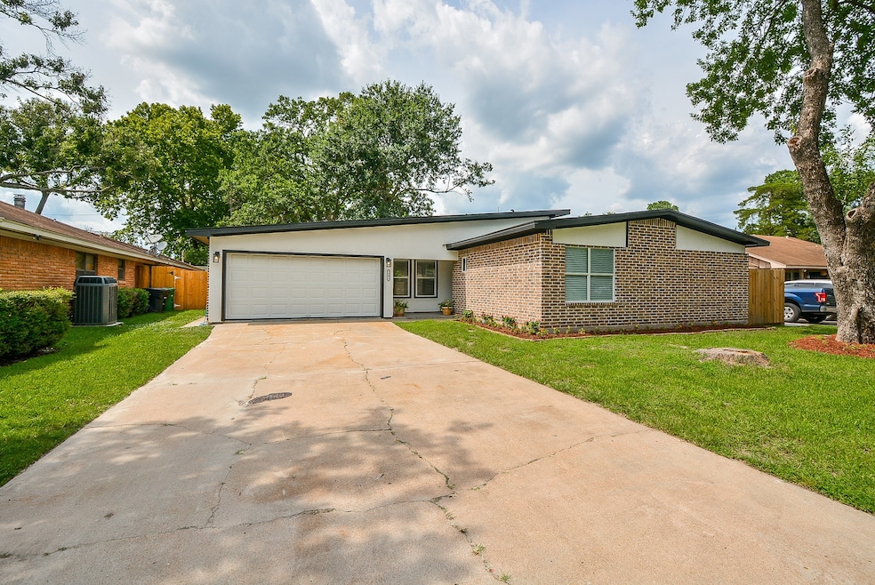 Sold • Co-Listing Agent