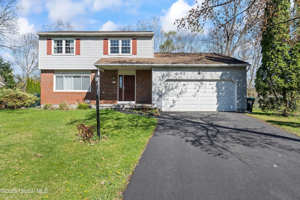 37 Laura Dr, Latham, NY 12110 - photo 1