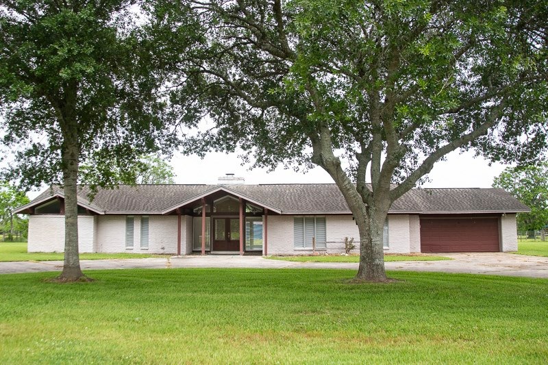 2821 County Road 719, Alvin, TX 77511 - photo 1