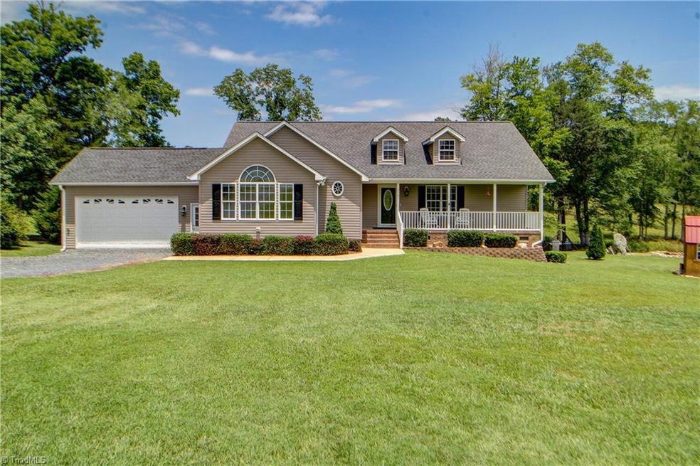 2547 Cordie Dr, Asheboro, NC 27205 - photo 1