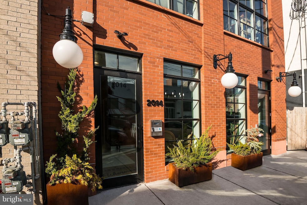 2013 N Front St unit STUDIO, Philadelphia, PA 19122 - photo 1