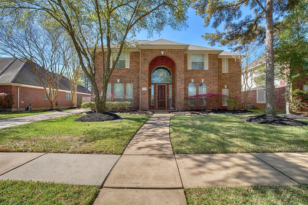 15807 Aberdeen Trails Dr, Houston, TX 77095 - photo 1
