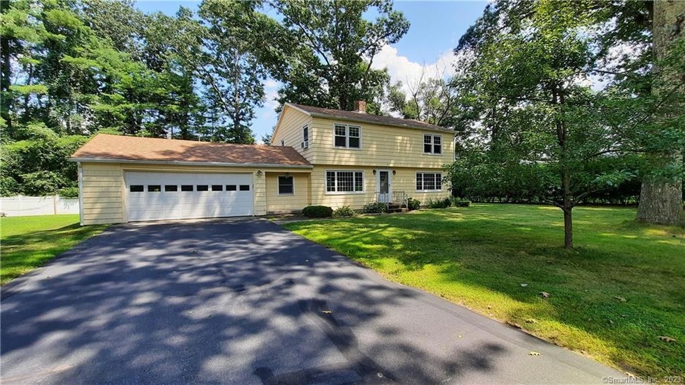 13 Beech St, Woodstock, CT 06281 - photo 1