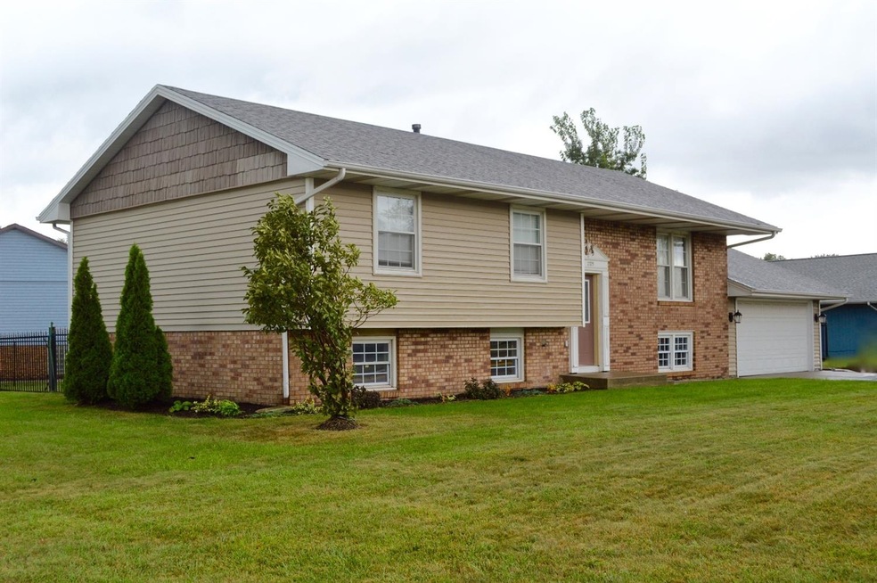 2725 Cardinal Dr, East Chicago, IN 46312 - photo 1