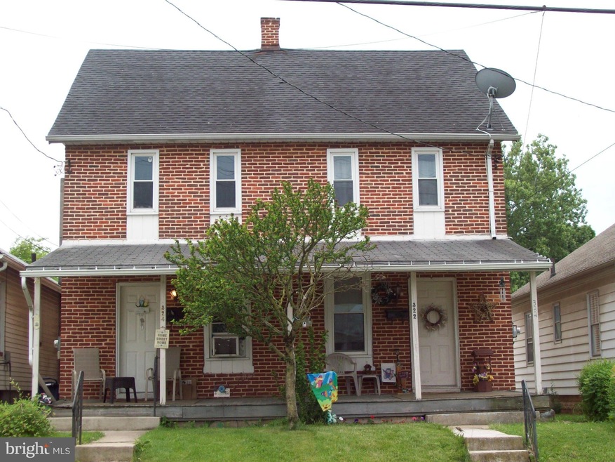 322 E Mckinley St, Chambersburg, PA 17201 - photo 1