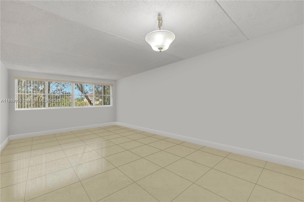 6135 NW 186th St unit 201, Hialeah, FL 33015 - photo 1