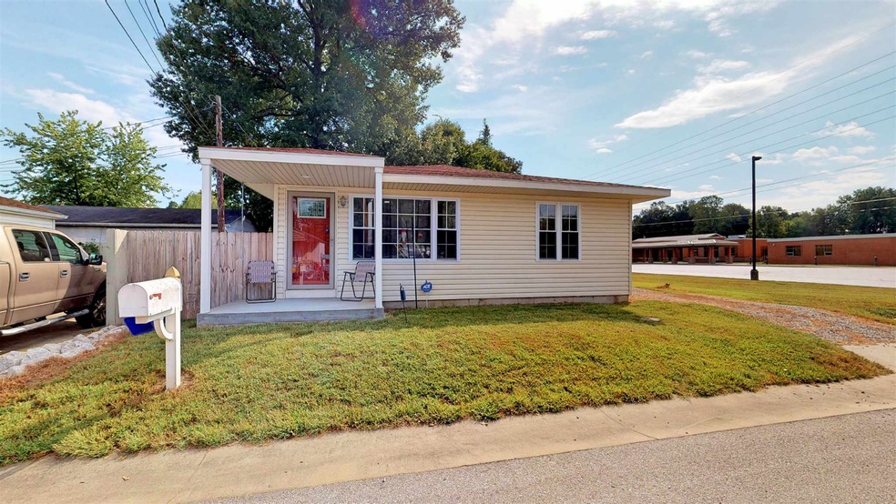 405 Filmore St, Newburgh, IN 47630 - photo 1