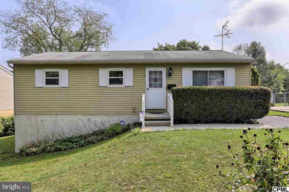 6251 Huntingdon St, Harrisburg, PA 17111 - photo 1