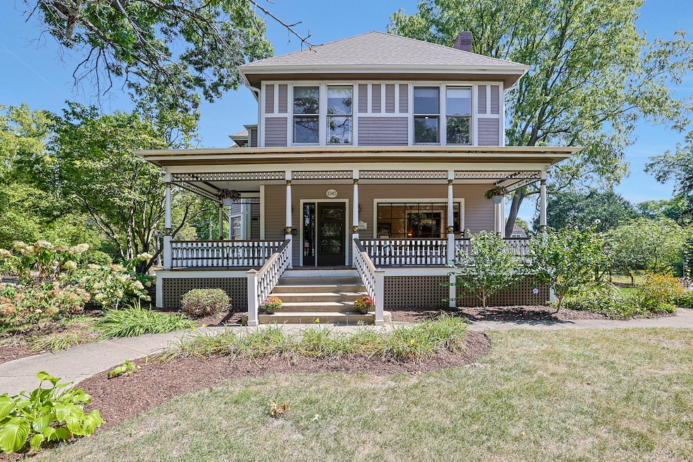 1045 N Spring St, Elgin, IL 60120 - photo 1