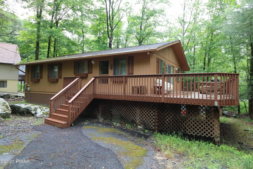 42 Lakeview Dr, Hamlin, PA 18427 - photo 1