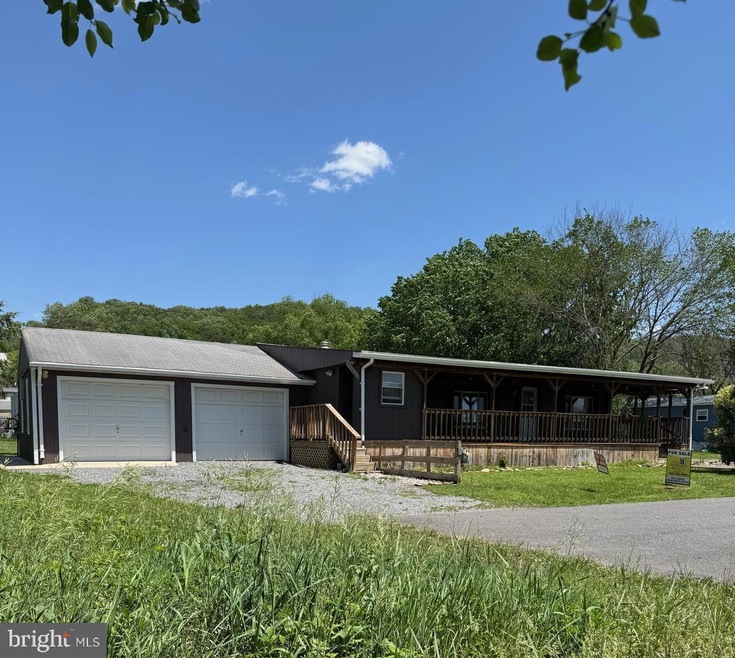 220 3rd St, Moorefield, WV 26836 - photo 1