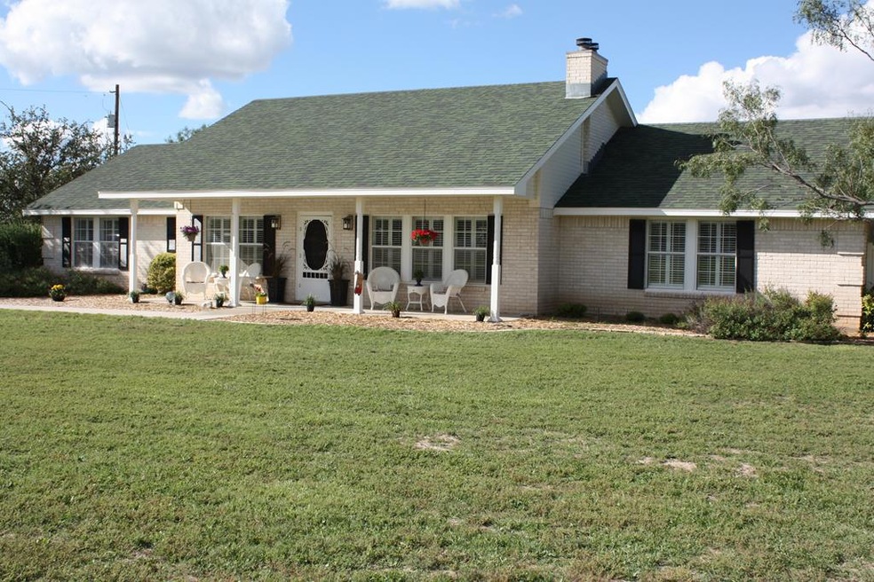 11390 Spring Creek Ln, San Angelo, TX 76904 - photo 1