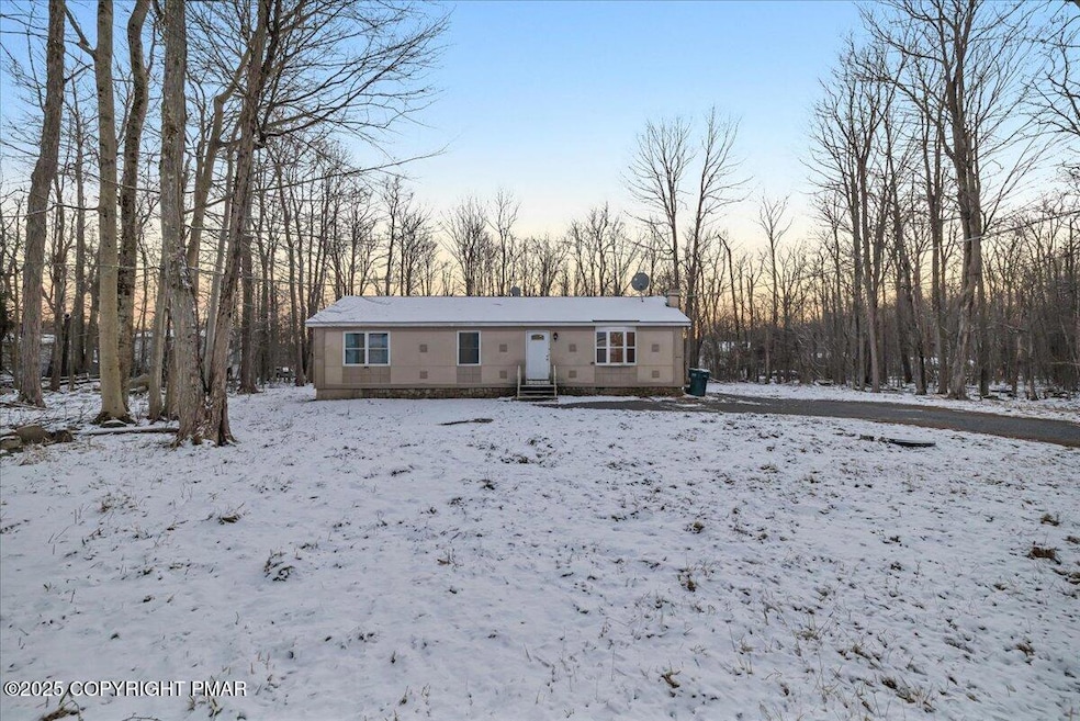 9734 Cardinal Ln, Tobyhanna, PA 18466 - photo 1