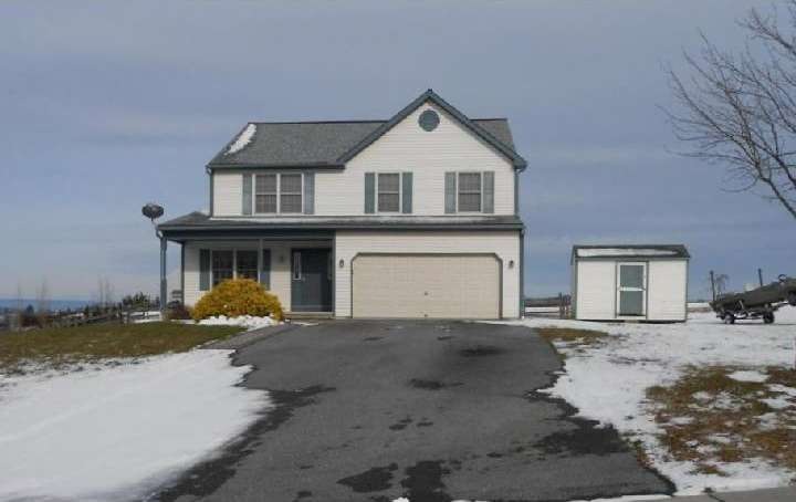 414 E 3rd St, Bernville, PA 19506 - photo 1