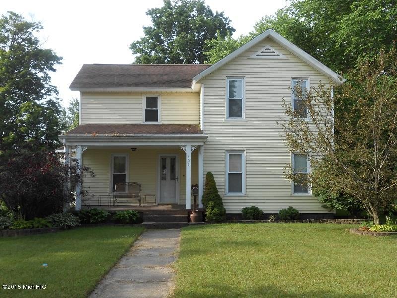 307 W Superior St, Wayland, MI 49348 - photo 1