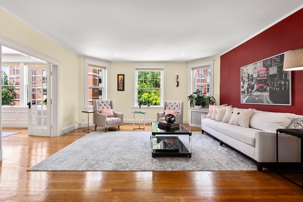 79 Pleasant St unit 2, Brookline, MA 02446 - photo 1