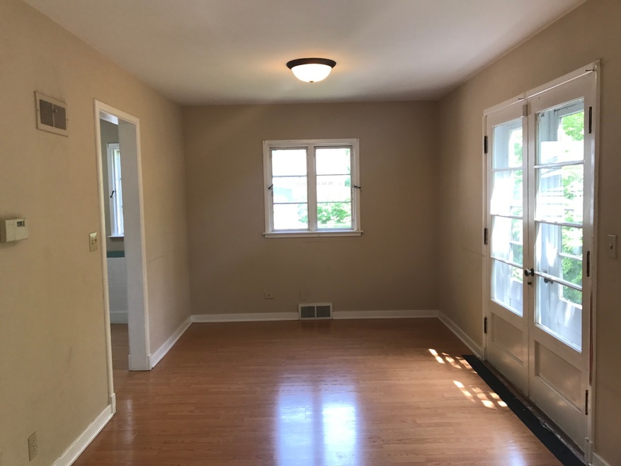 610 E Porter Ave, Naperville, IL 60540 - photo 1