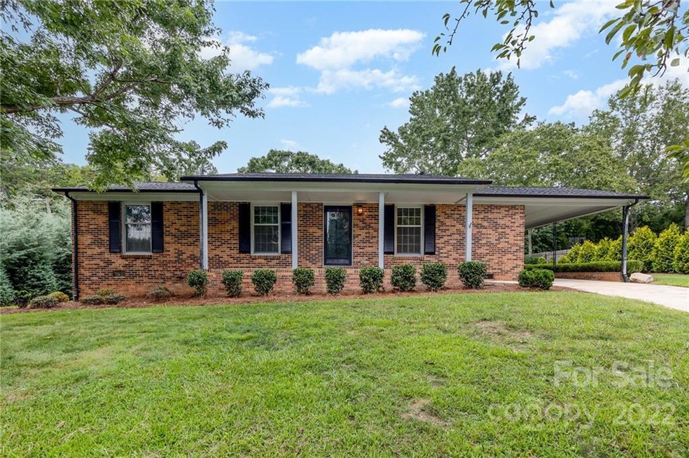 308 Buckskin Dr, Gastonia, NC 28052 - photo 1