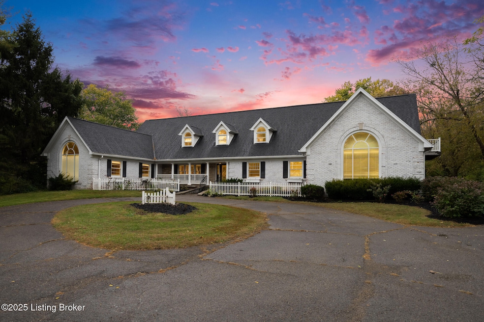 Sold $902,000 • Co-Listing Agent