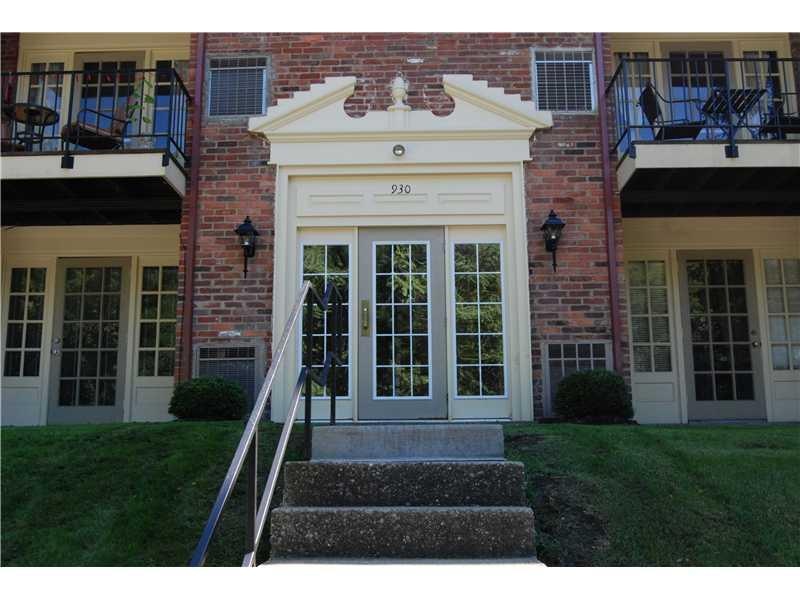 930 Adam Dr unit G, Pittsburgh, PA 15216 - photo 1