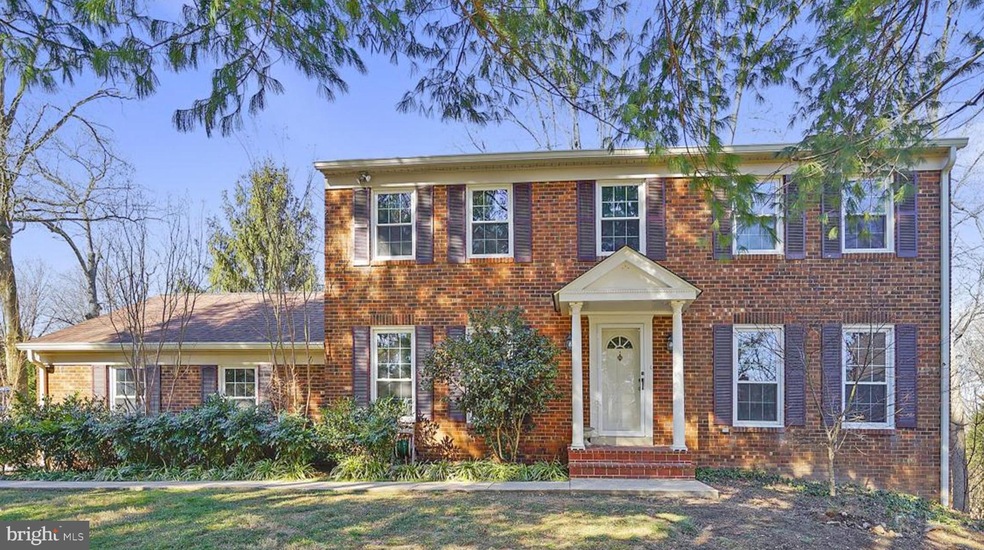 8422 Blevins Way Ct, Vienna, VA 22182 - photo 1