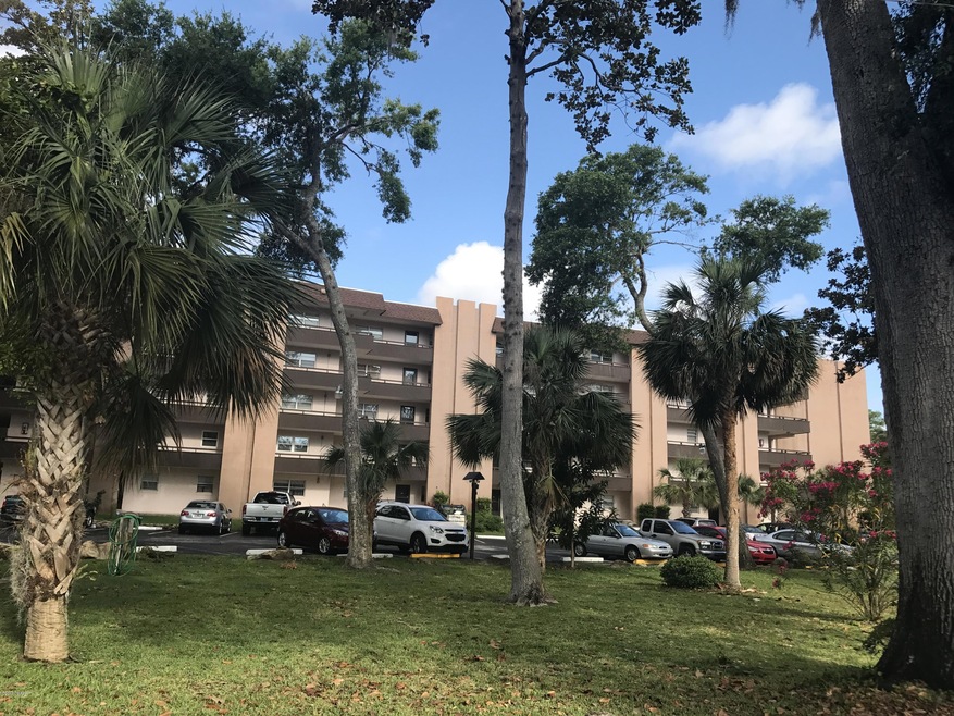 FRONT OF CONDO