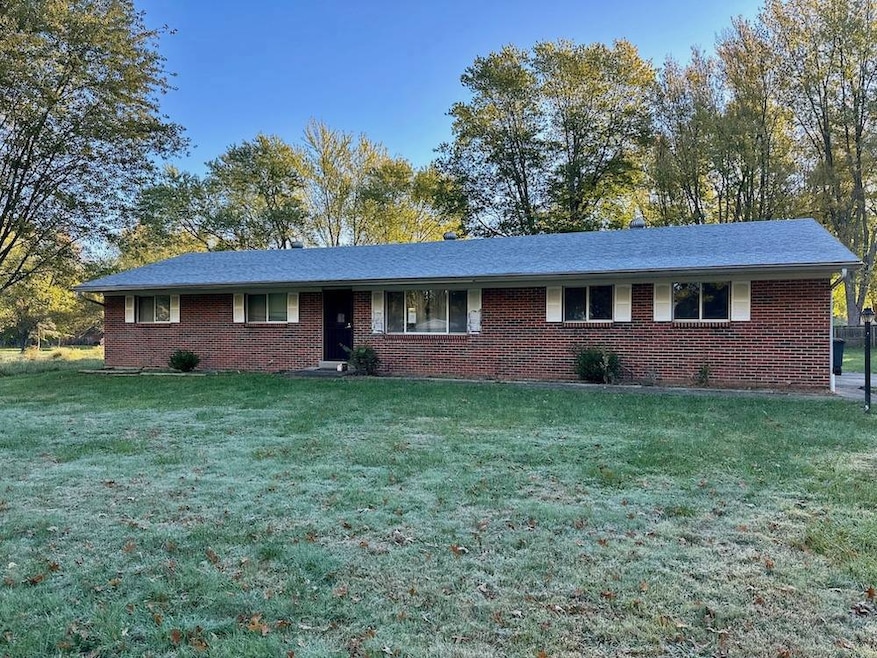 3986 Witham Ln, Cincinnati, OH 45245 - photo 1