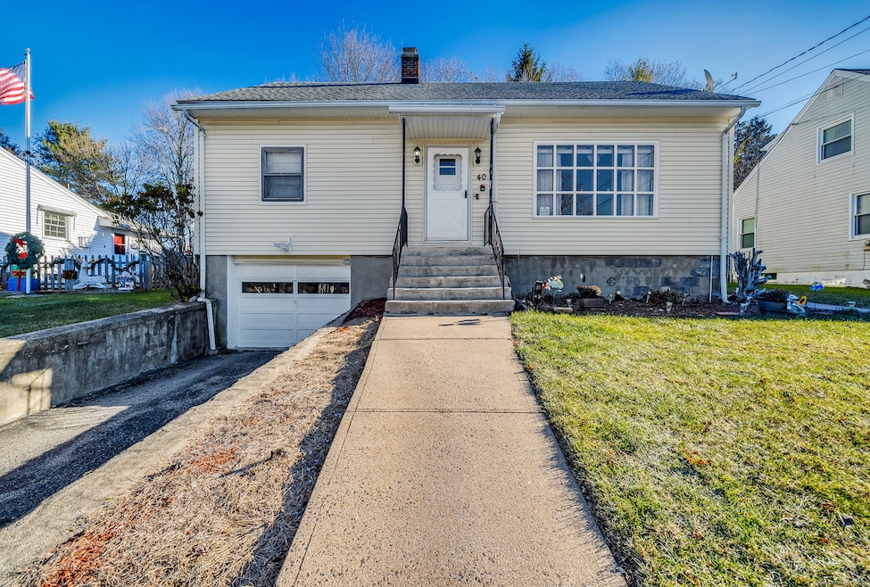 40 Leaf Ave, Waterbury, CT 06705 - photo 1